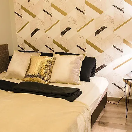 Marble * ブダペスト