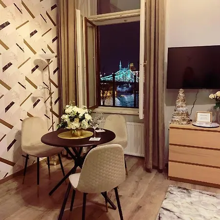 Marble * Budapest